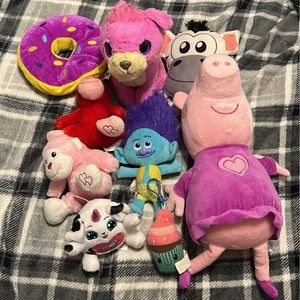 Plush stuffed animals lot / bundle